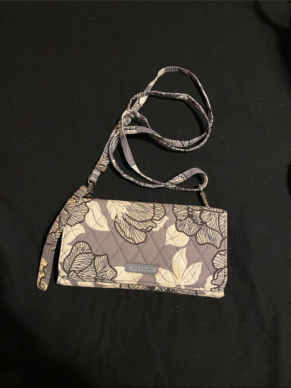 Vera Bradley Moon Shadow Meadow Floral Quilted Crossbody wallet